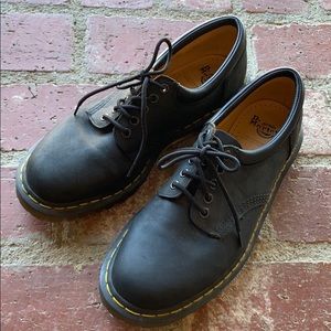 Dr. Martens 8053 NAPPA LEATHER CASUAL SHOES